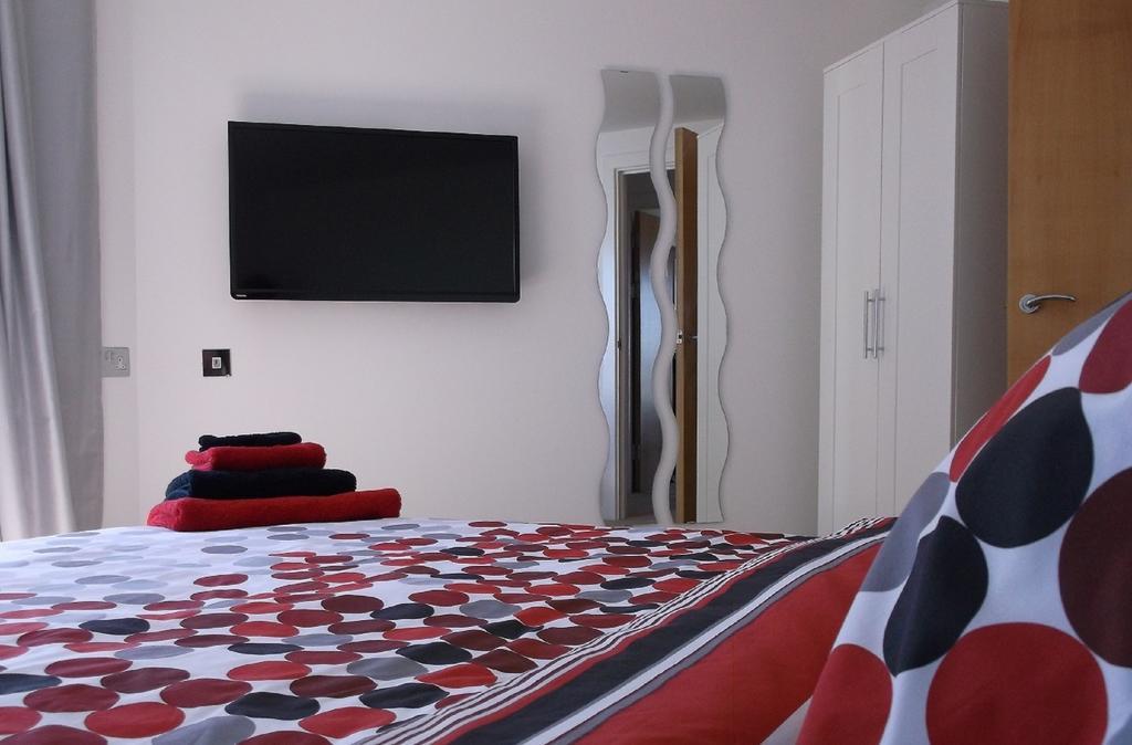 Awel Y Mor Apartment ลาแนคลี ห้อง รูปภาพ